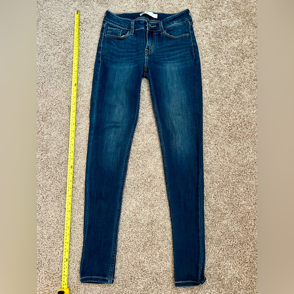 LEVI’s Women’s 535 super skinny  jeans (s. 26)